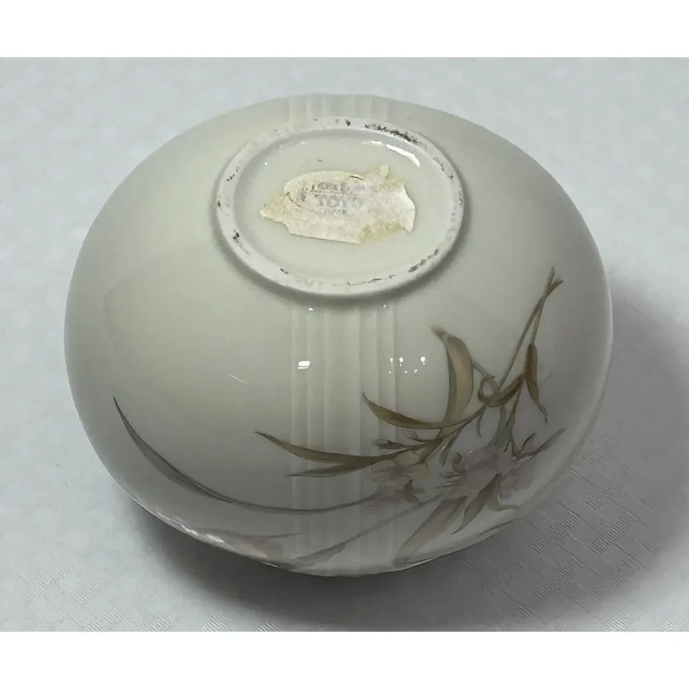 Art Deco Bud Vase 5” TOYO French‎ Orchid Floral Design Vintage 1980s